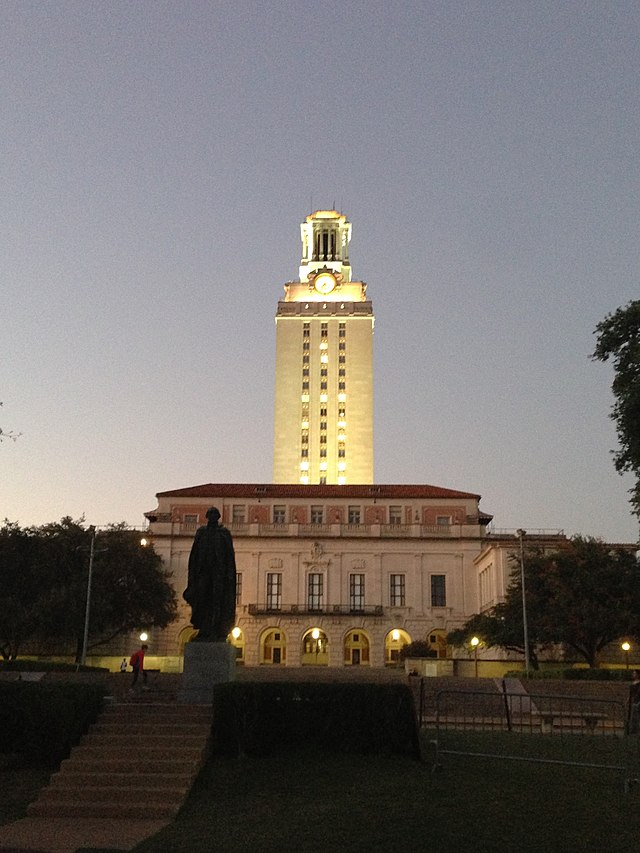 The University of Texas at Austin Tower at dusk