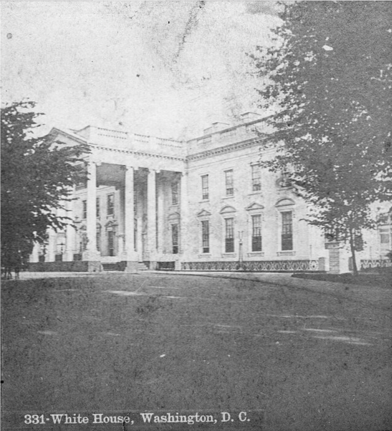 Photo of White House in 1896